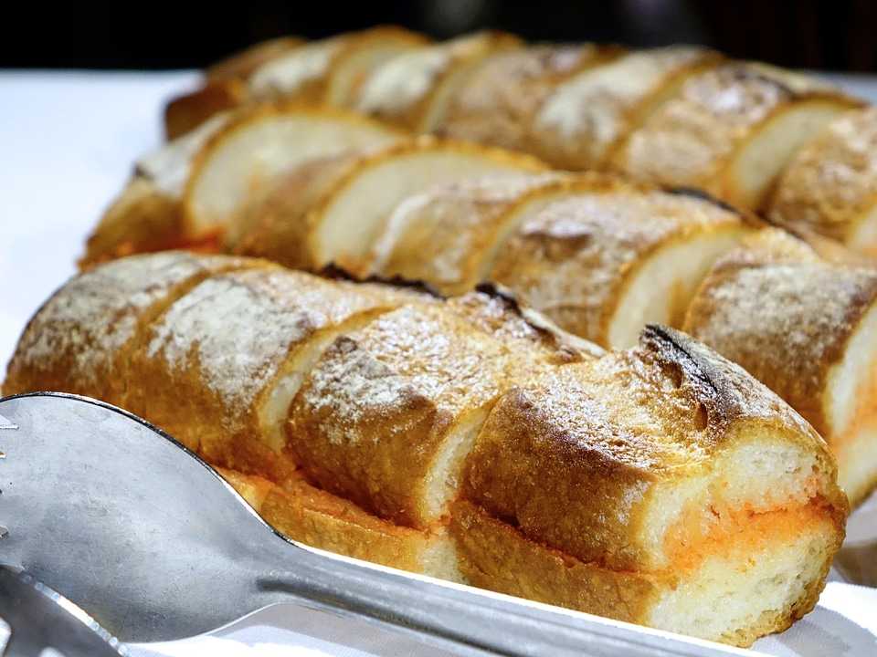 Breakfast calorie crescent