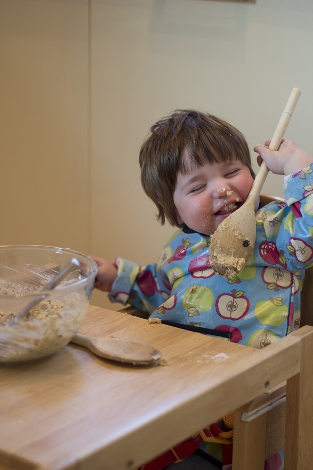 Spoon fun young