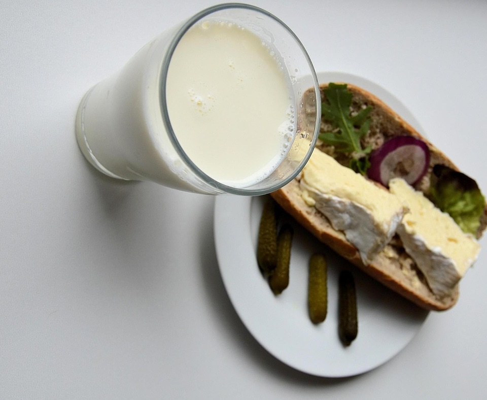 Beverage breakfast cream