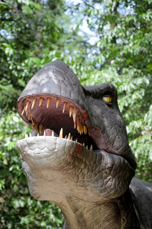 Reptile extinct predator