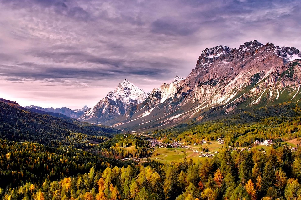 Beautiful Photo daylight hill