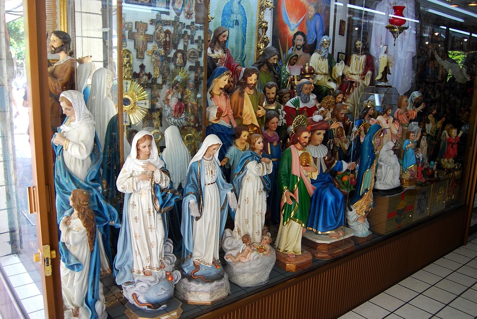Art boutique interior
