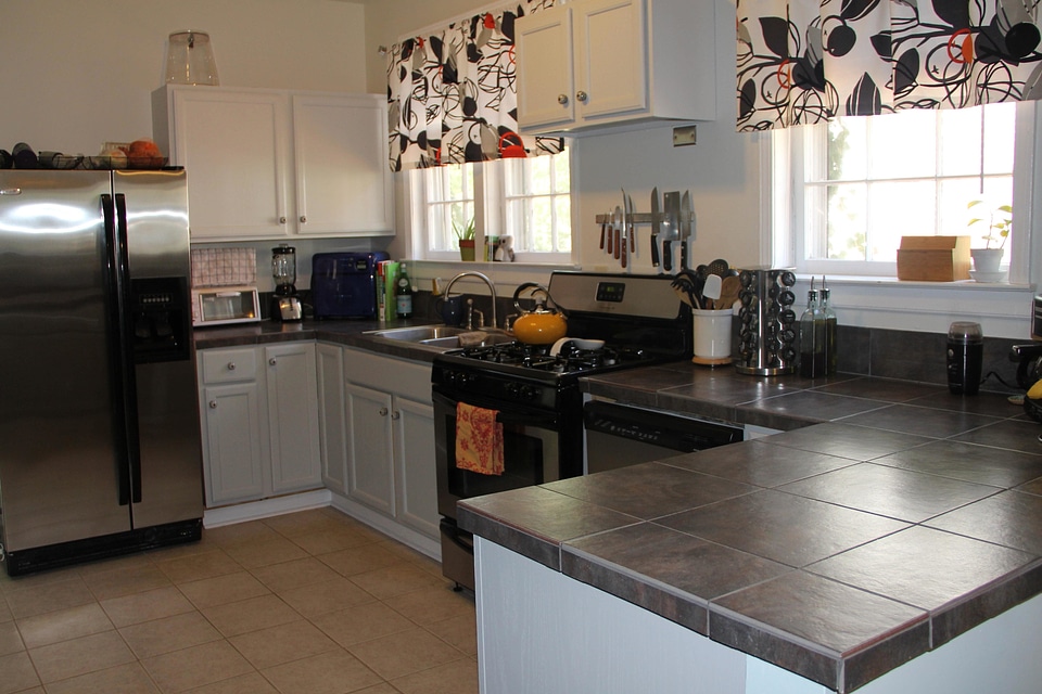 Apartment area cabinet