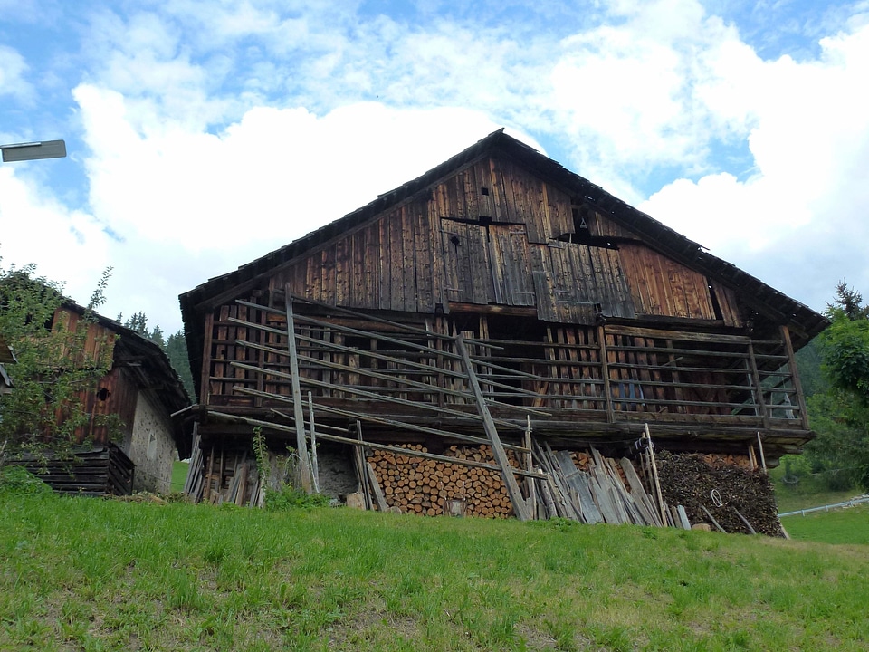 Abandoned agriculture architecture