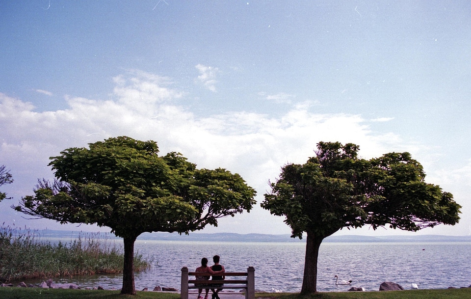 Beach bench boyfriend