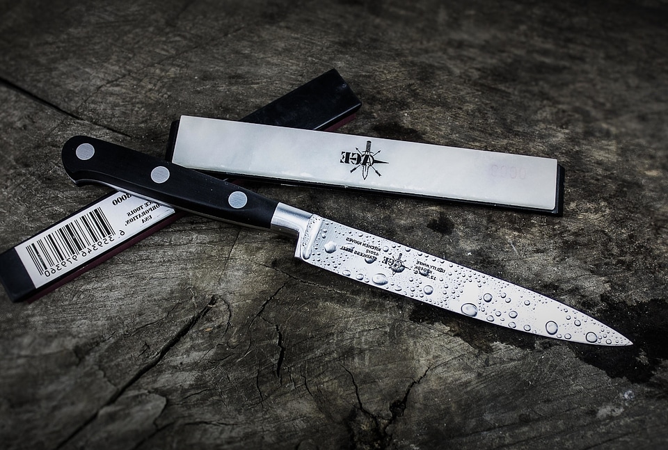 Black And White blade dagger