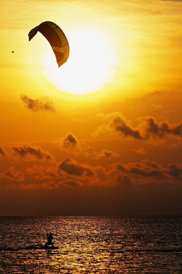 Atmosphere backlight beach
