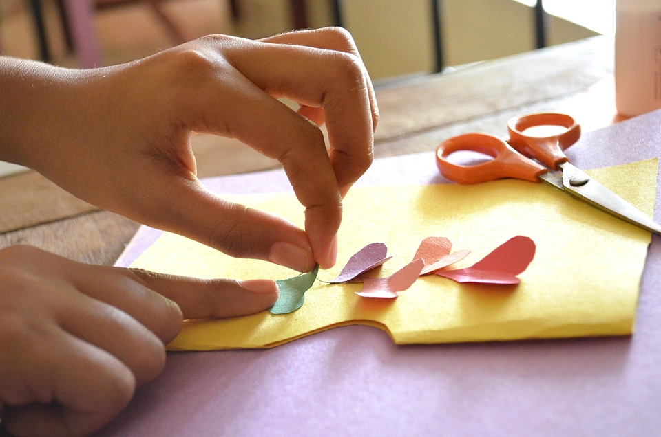Art decoration finger