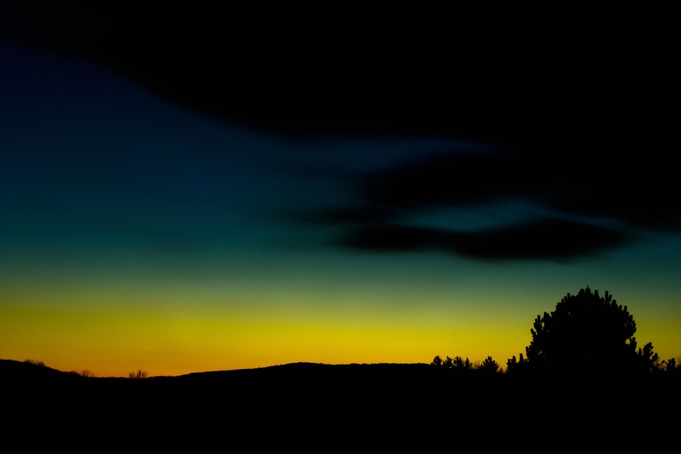 Atmosphere backlight cloud