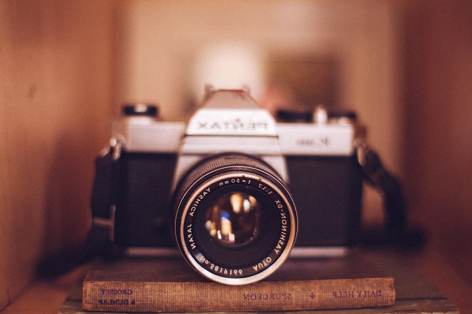 Analog antique black