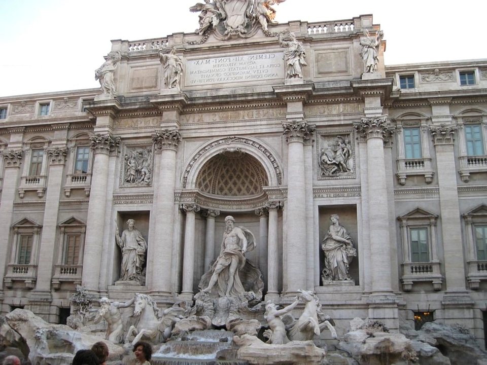Ancient antiquity arch