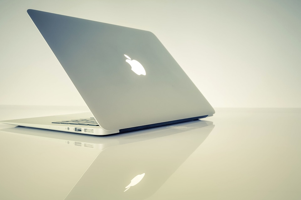 Apple Computer beautiful photo black