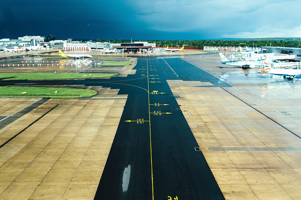 Aircraft airport asphalt