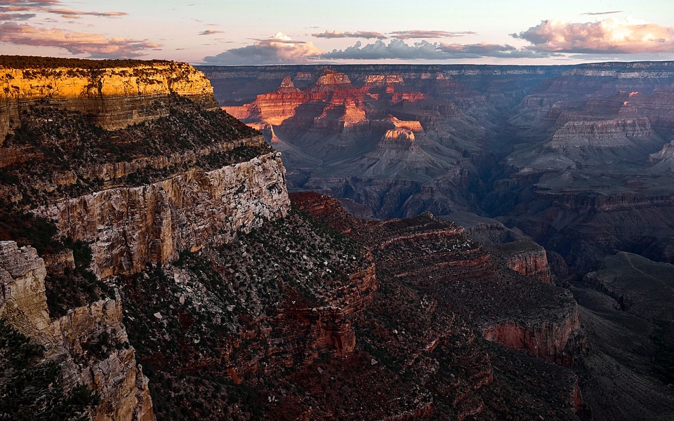 Canyon cliff clouds