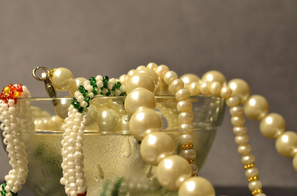 Accessory bowl decoration