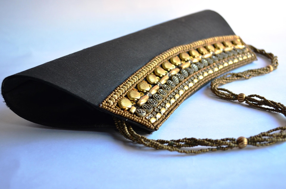 Black details fashion