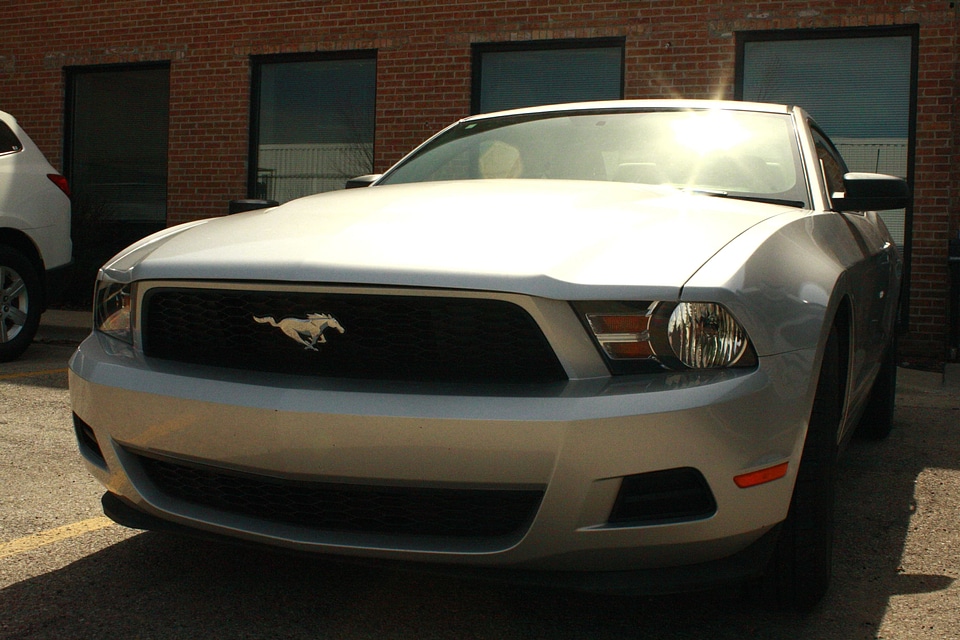 Automobile automotive bumper