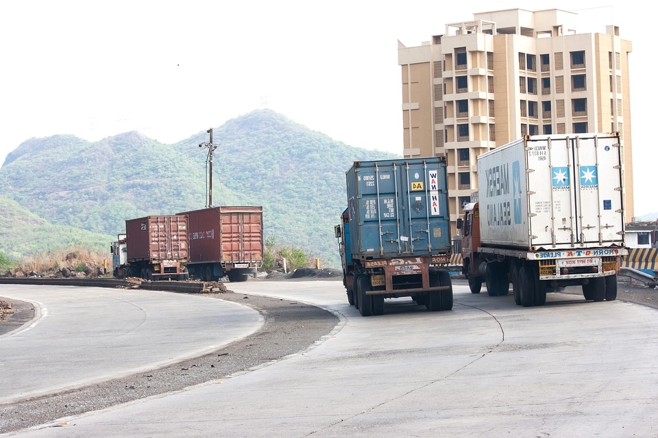 Asphalt cargo drive