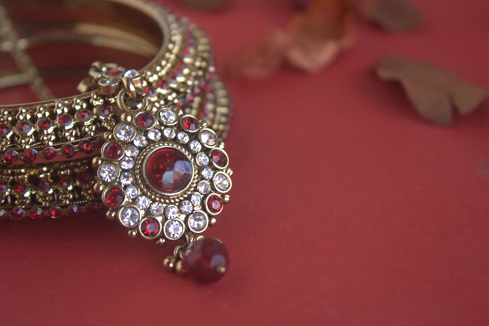 Accessory art brilliant