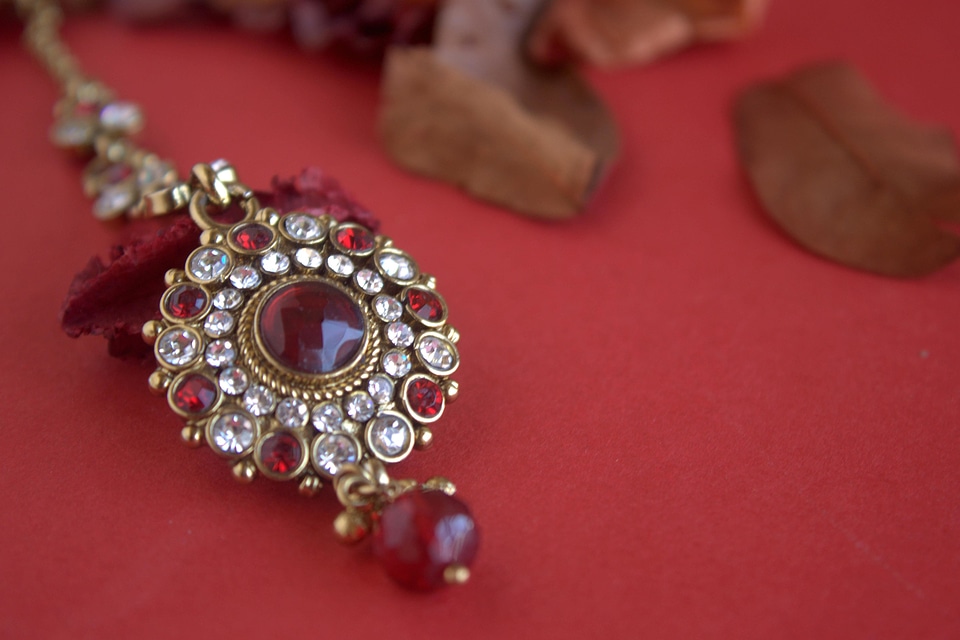 Accessory art brilliant