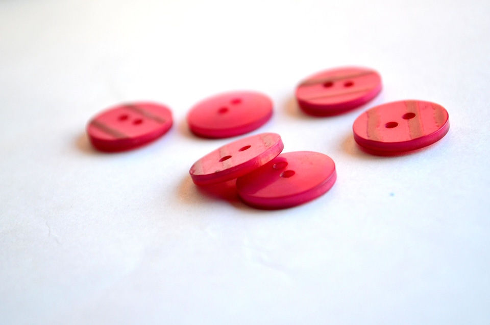 Button object pink
