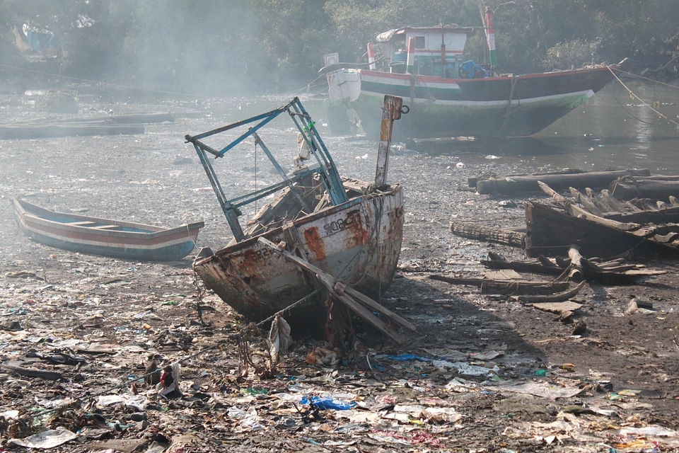 Garbage junk junkyard