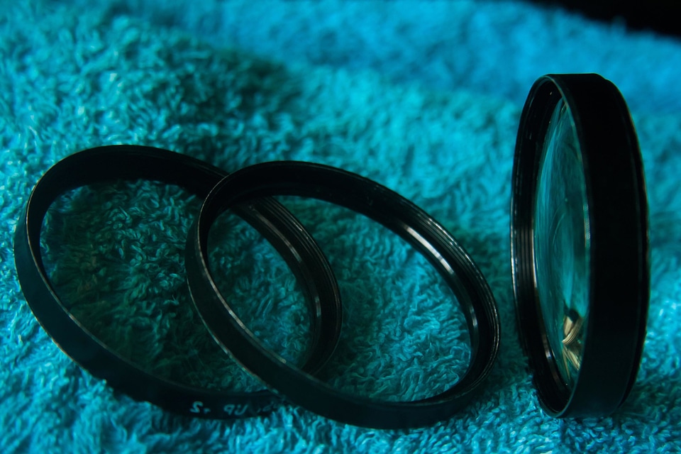 Glass hand tool magnification