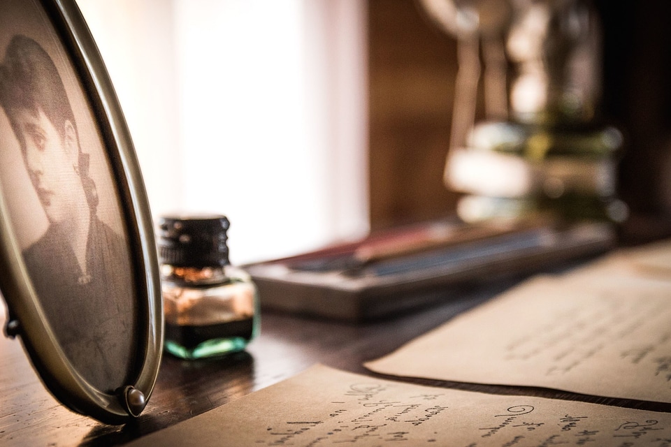 Antique ink interior