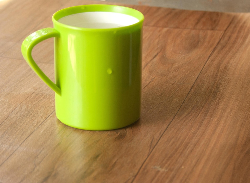 Beverage container cup