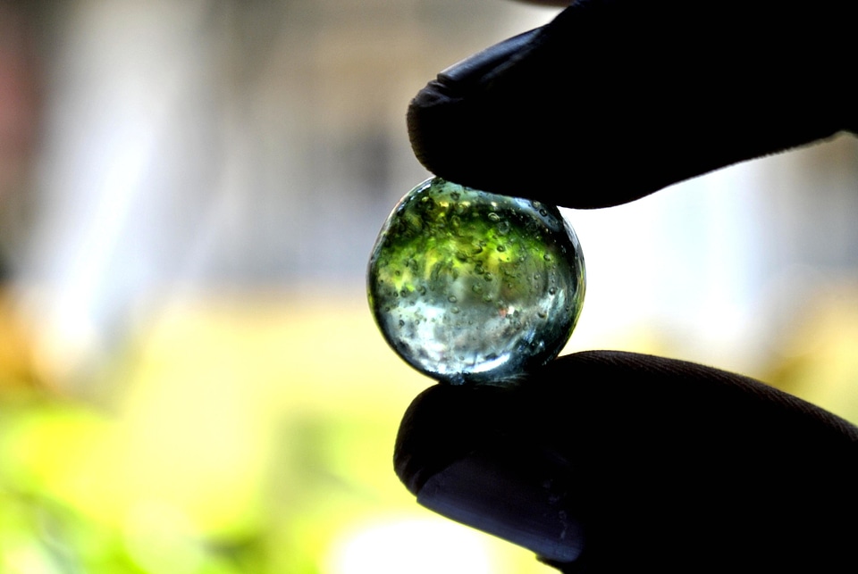 Finger glass marble