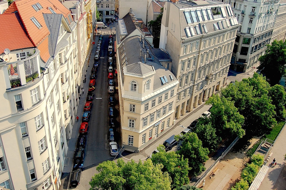 Architecture automobile building