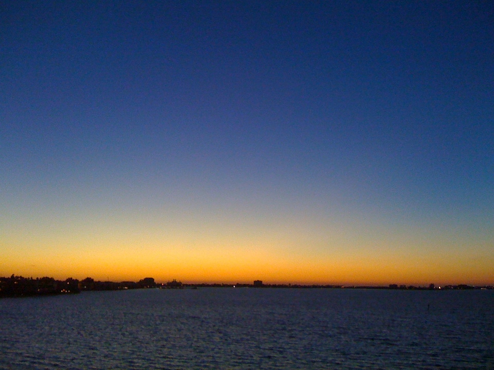 Glow orange horizon