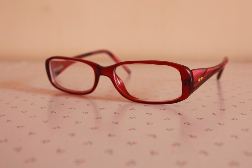 Eyeglasses frame object