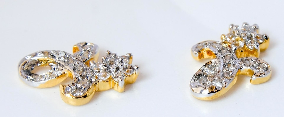 Gold jewel jewelry
