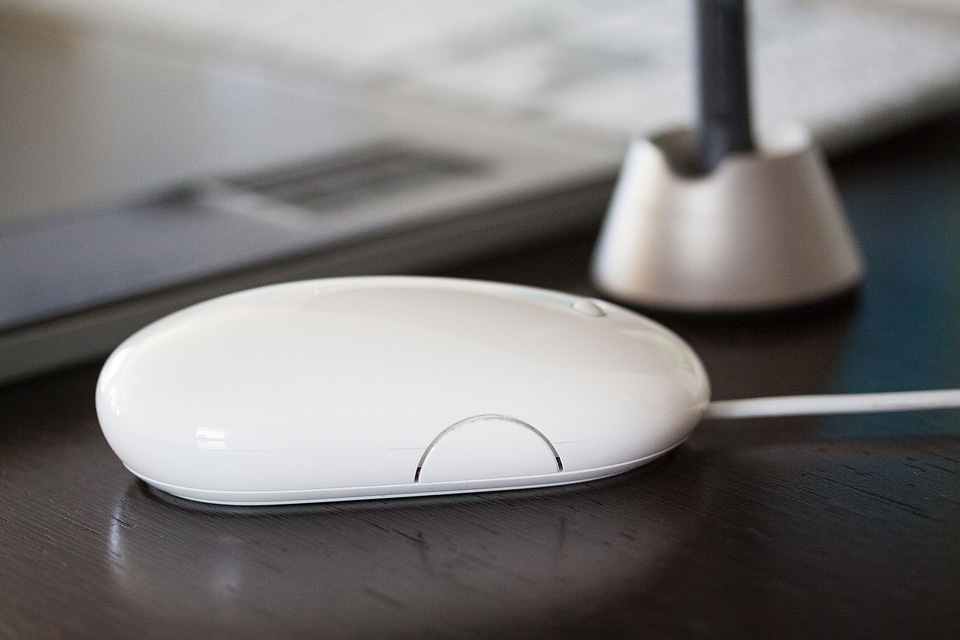 Keyboard digital pen mount