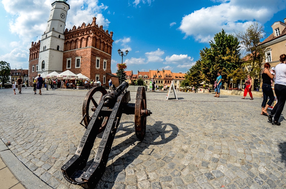 Architecture building cannon