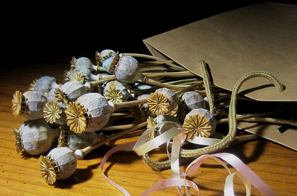Bleached packet paper