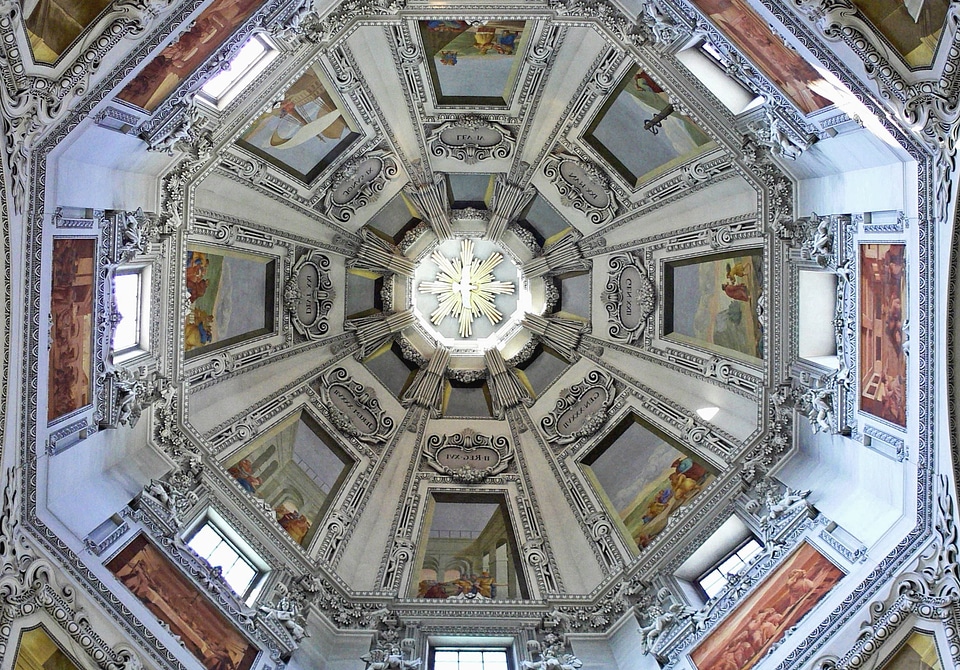 Architecture cathedral ceiling