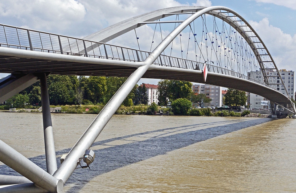 Architecture bridge building