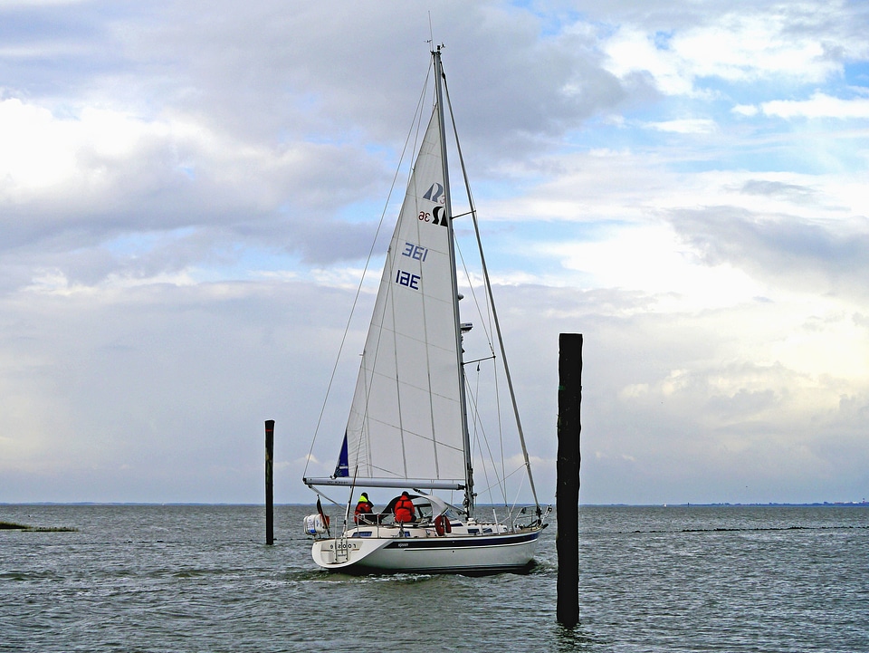Boat ocean sail