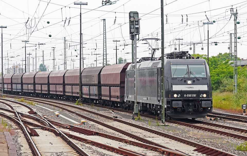 Freight locomotive tracked vehicle