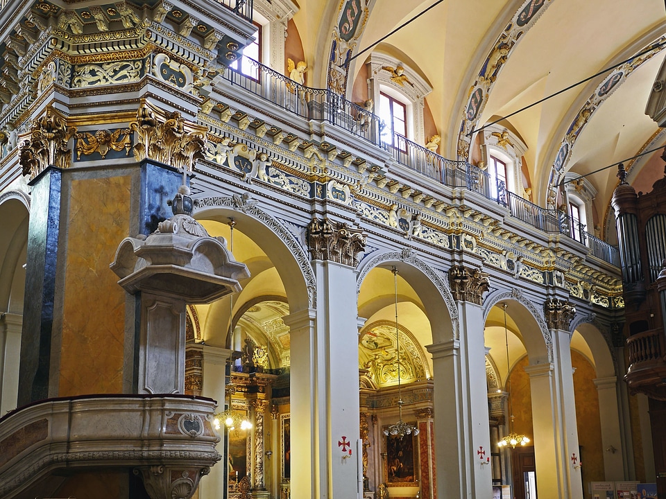 Arch architecture cathedral