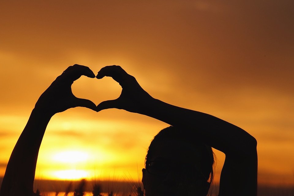Beautiful Photo dusk finger