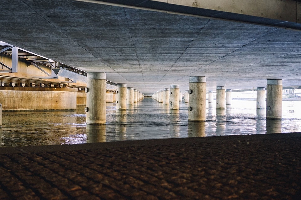 Architectural concrete construction