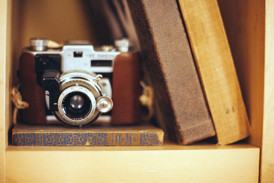 Album analog bookshelf