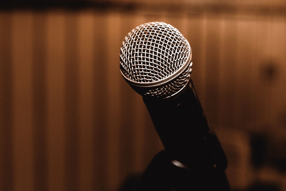 Electronics microphone music