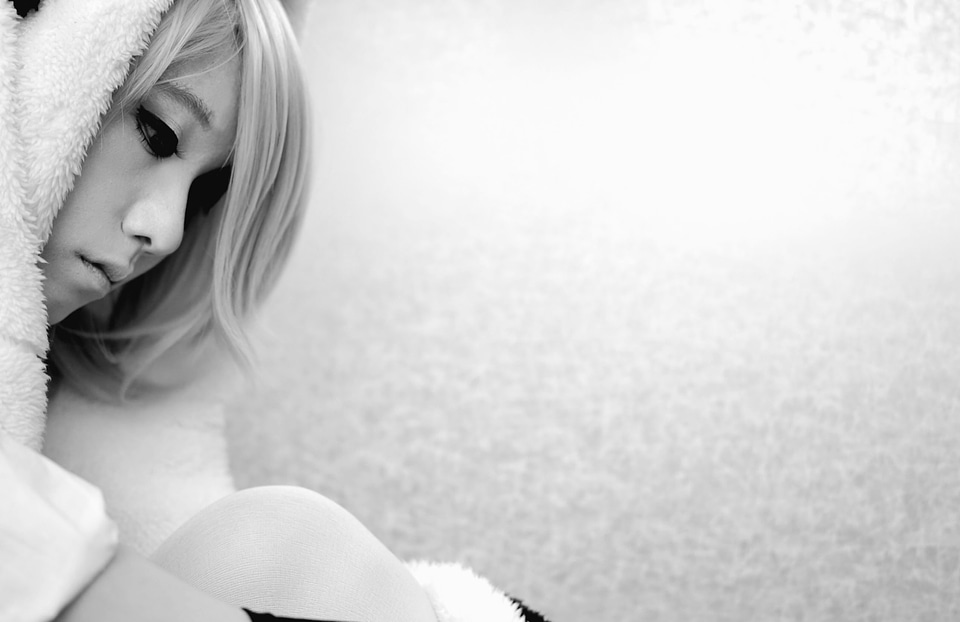 Black And White eyes girl