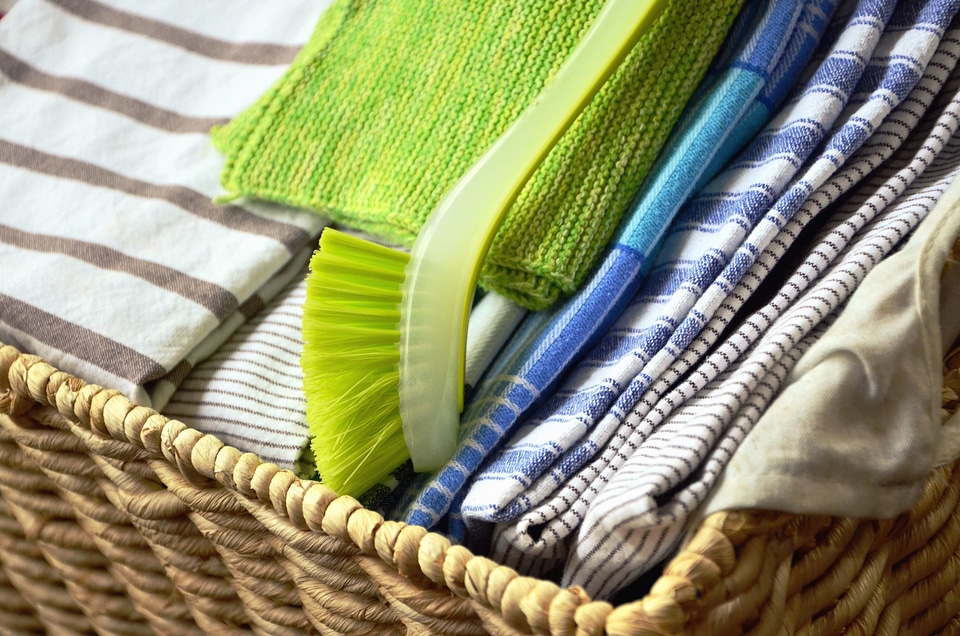 Basket brush cloth