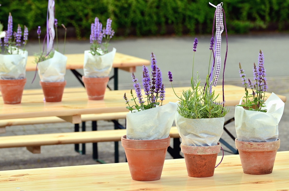 Decoration flower table