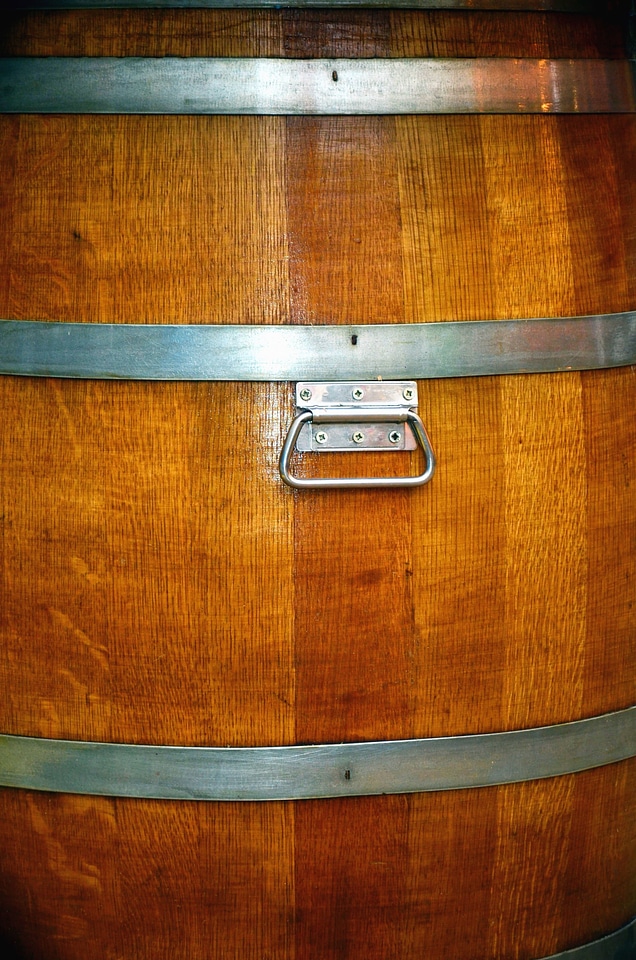 Barrel basement metal